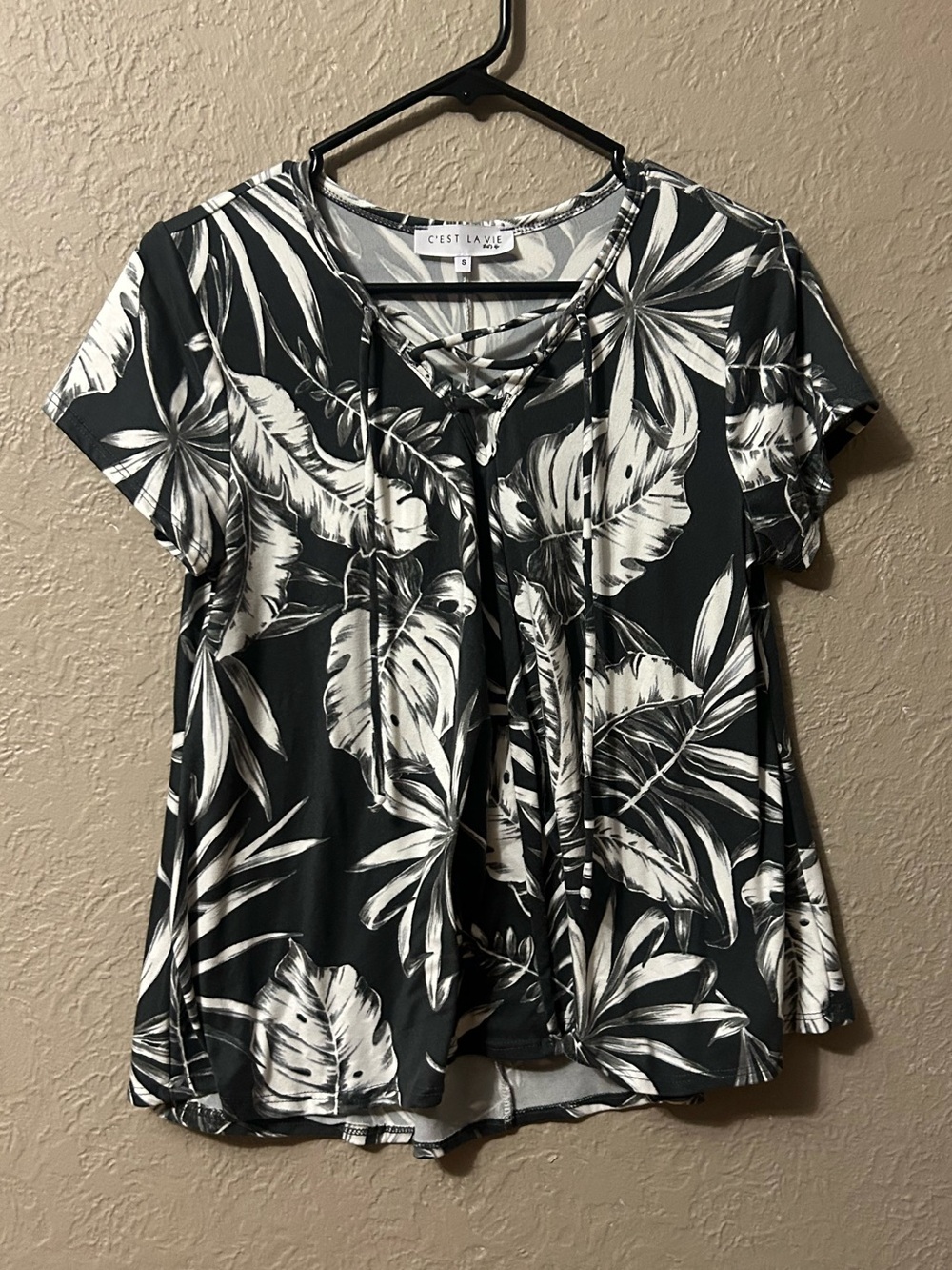 Cynthia Rowley Black & White Tropical Lace-Up Short Sleeve Top